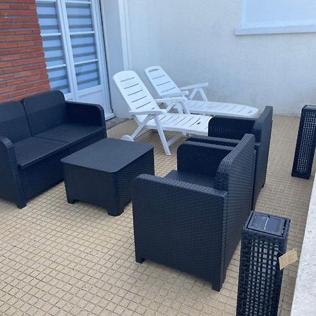 Appart Avec Terrasse Proche Plage - Classe 2 Etoiles Кюк Экстерьер фото